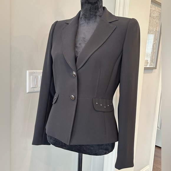 Tahari Arthur S. Levine Blazer Fitted Silhouette Black Women Size 6✨EUC✨ - Picture 7 of 16